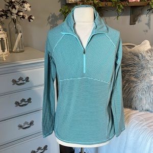 Colmbia Performance shirt fits Medium Womens Large Blue Brown Striped Top